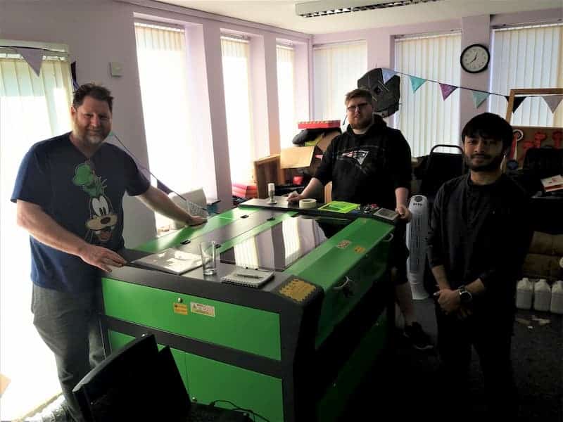 Fabric and patchwork customer install laser cutter web